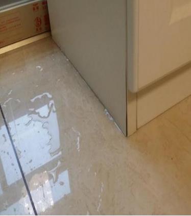 乌拉特中漏水检测 厕所漏水怎么检测?